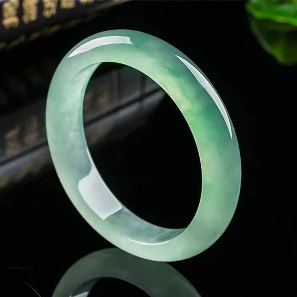 Natural Myanmar jadeite bracel – обзор и цена Coordinates Bracelet
