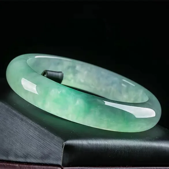 Natural Myanmar jadeite bracel – обзор и цена Coordinates Bracelet