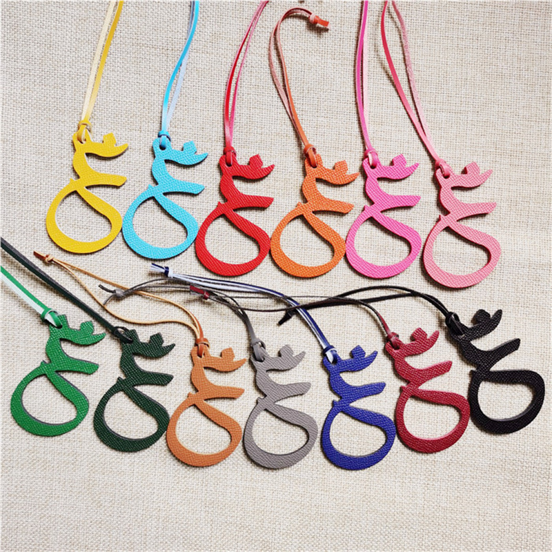 Natural Leather Keychain with  – обзор и цена Monogram Keychain Leather